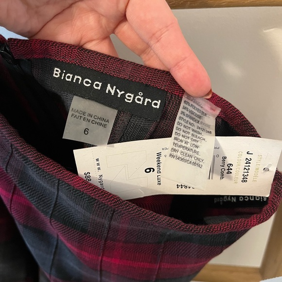Bianca Nygard red plaid skirt - Picture 3 of 3